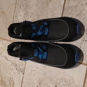 Ugg Men/Boy boots Size 6 Black
